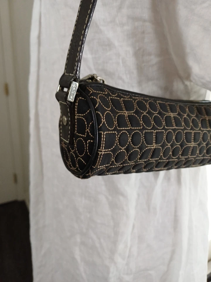 Bolso de Hombro Y2K Años 90 Kate Spade New York Mini Noel Acolchado Barril Negro RARO Foto 2 de 4