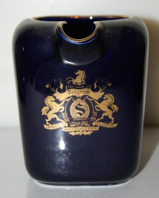 alter SEAGRAM´s VO CANADIAN WHISKY ARABIA FINLAND 12 cm H Whiskykrug Jug K086