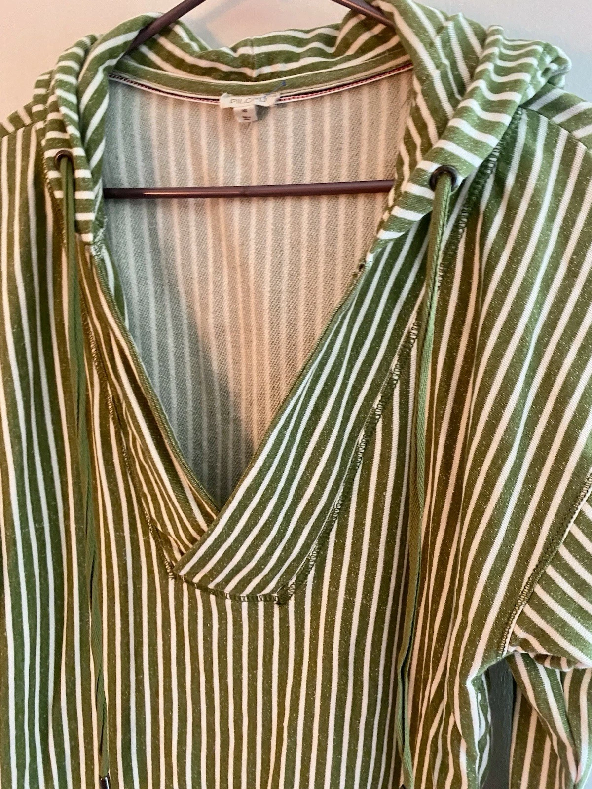 OFF WHITE Felpa con cappuccio Pilcro Anthropology Wharfside verde e panna a righe ? cotone XS