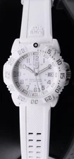 Auth. Luminox 7050 Mens Quartz 37mm White Dial Auto Wrist Watch
