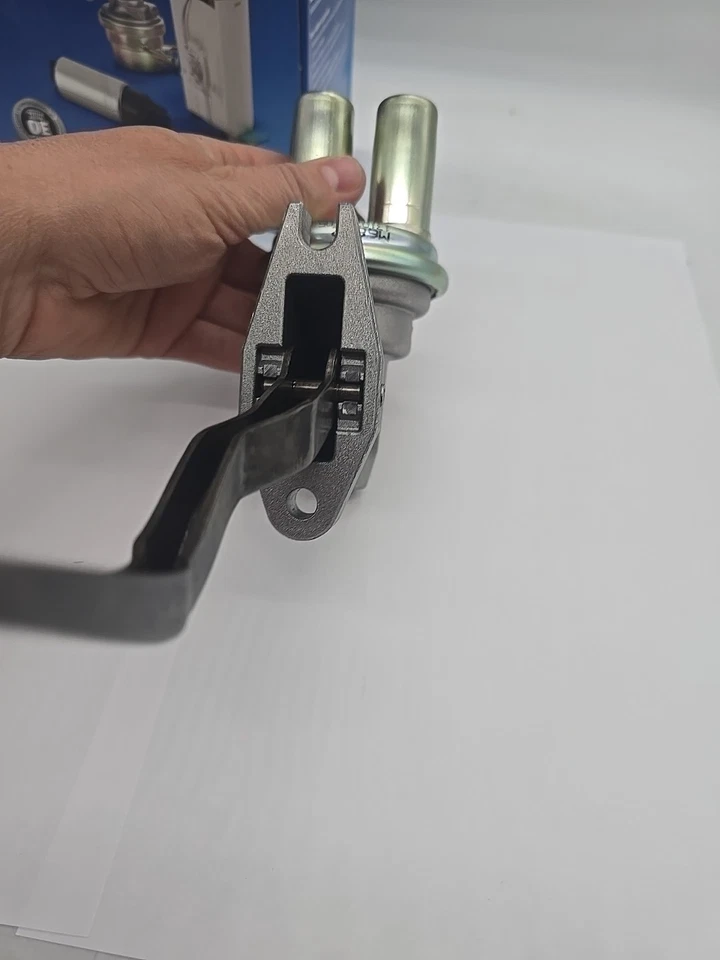 Bomba de combustible mecánica Carquest 360582 para Ford Lincoln LTD personalizada 69-79 Foto 4 de 4