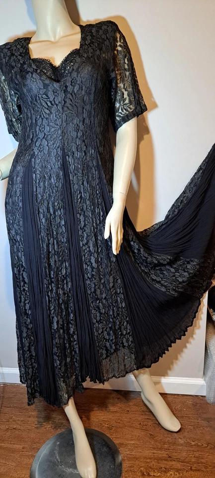 Black Wide Sweep Witch Dress Costume Lace Broomstick S M - Image 3 of 4