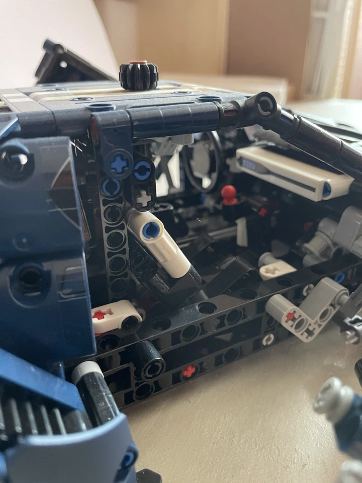 LEGO Technic 42154 2022 Ford GT, foto 3 de 5