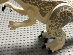 LEGO Jurassic World White Dinosaur Indominus Rex IndoRex01 2015 75919