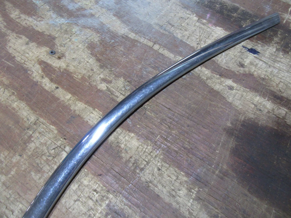 Chevrolet Stileline Deluxe 1949-1952 4 puertas sedán marco exterior moldura DR Foto 3 de 4