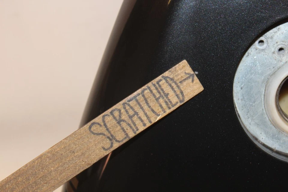 Conjunto de tanque de gasolina y combustible Ducati 1198S 1198 2009 carenado arañazos Foto 2 de 4