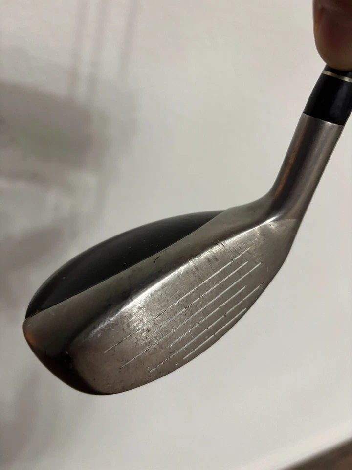Taylormade Rescue Mid 19' Degree - 3 Hybrid wood - Stiff Flex - Image 2 of 4