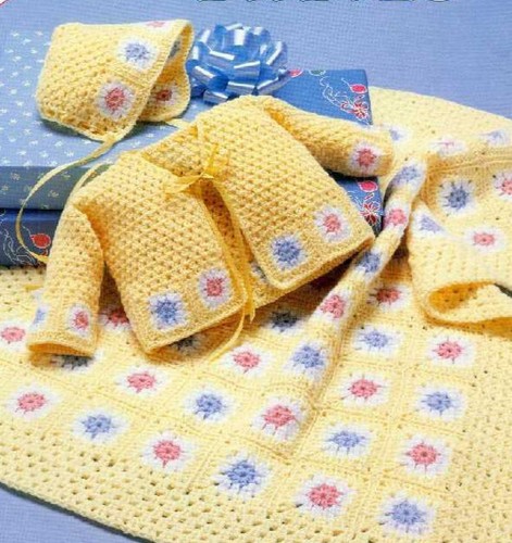 Häkelmuster Kopie 1547.   Babydecke Mütze & Strickjacke.  19" Truhe.  4-lagig