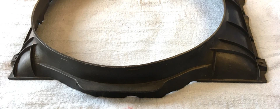 Cubierta del ventilador del radiador Mopar 1976 Plymouth Fury Dodge Charger Coronet con 400, 440 Foto 3 de 4