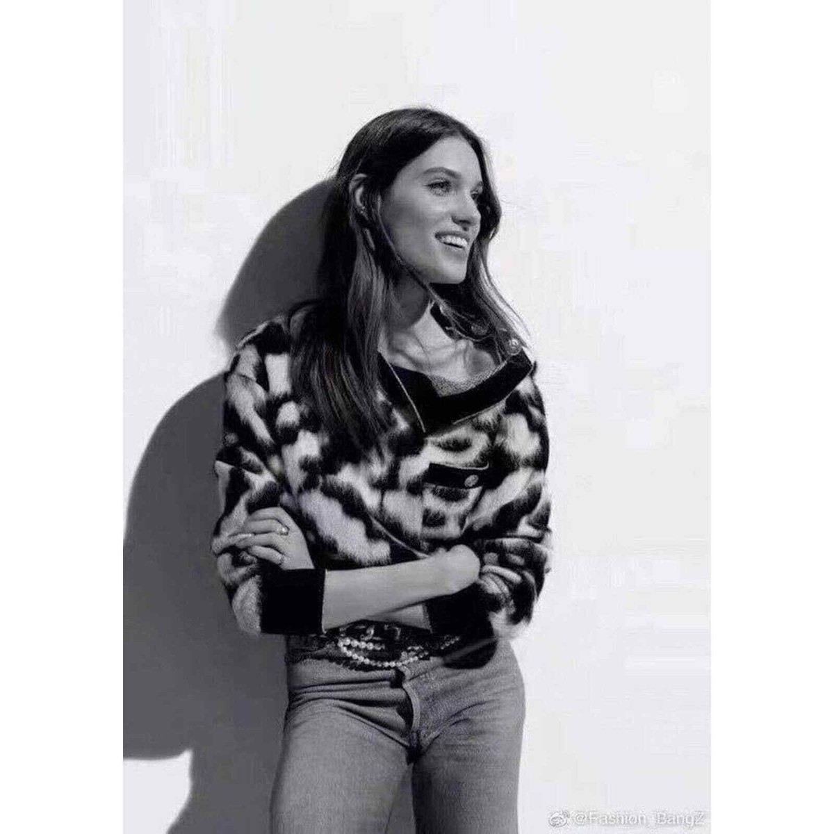 NEW 20A CHANEL ALPACA BLACK WHITE GOLD CC BUTTONS SWEATER PULLOVER