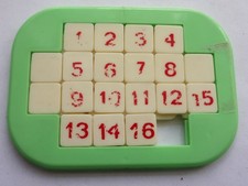 Altes DDR "SCHIEBE-SPIEL" um 1950 mit Bilder Old Shatterhand + Winnetou