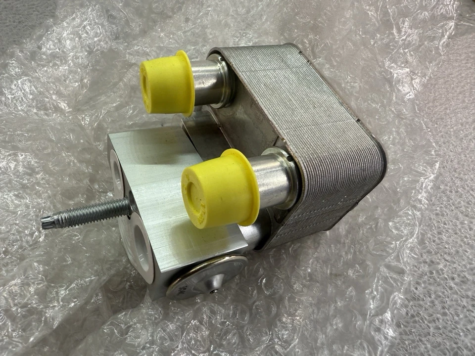 F (S)Cooler Genuine GM 84179495 22924685 - Image 2 of 4