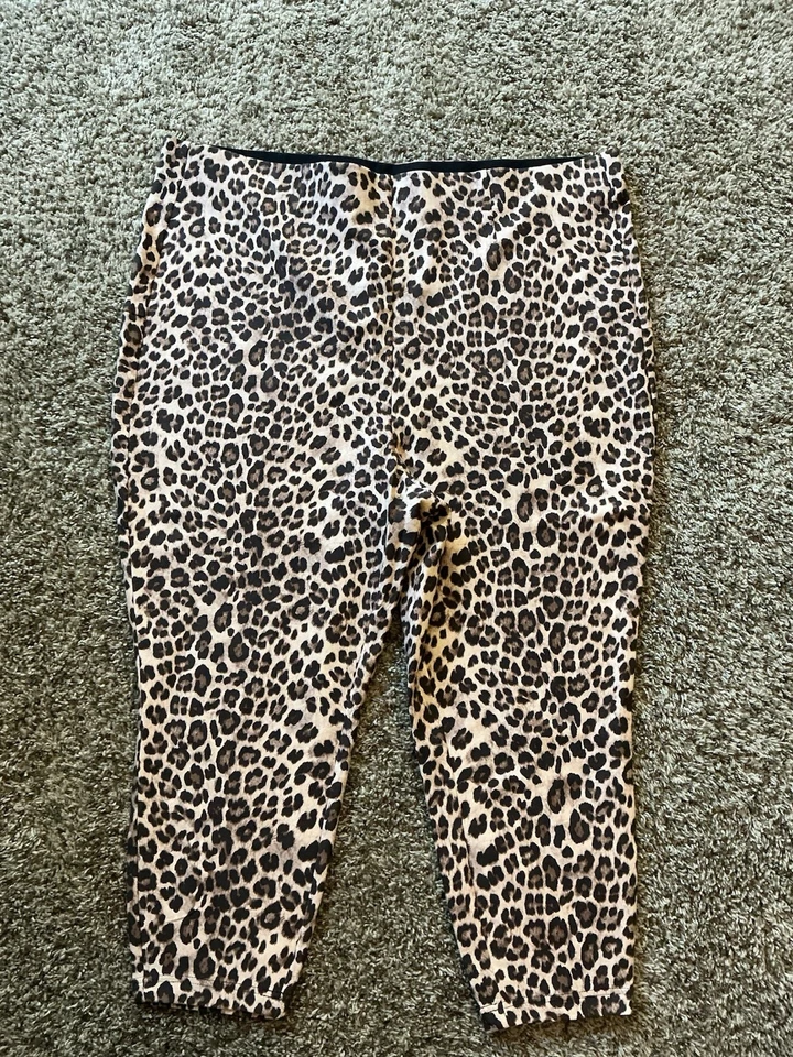 Pantalones Retro Chic By Torrid Talla 5 Audrey Ajustados Lujosos Ponte tiro alto Leopardo