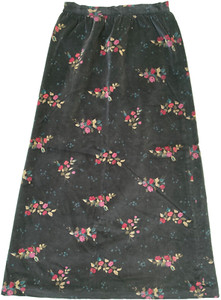 BLACK FLORAL VELVET SKIRT - Size S or M? - 27½ Wx38¾ L - No Tag