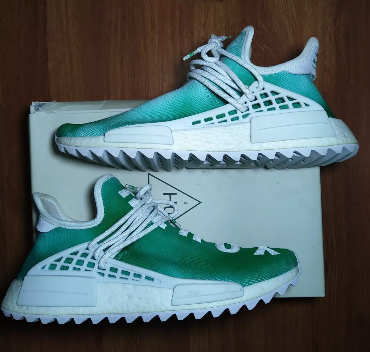 Adidas Pharrell Williams Human Race GREEN Hu Holi NMD Size 9.5