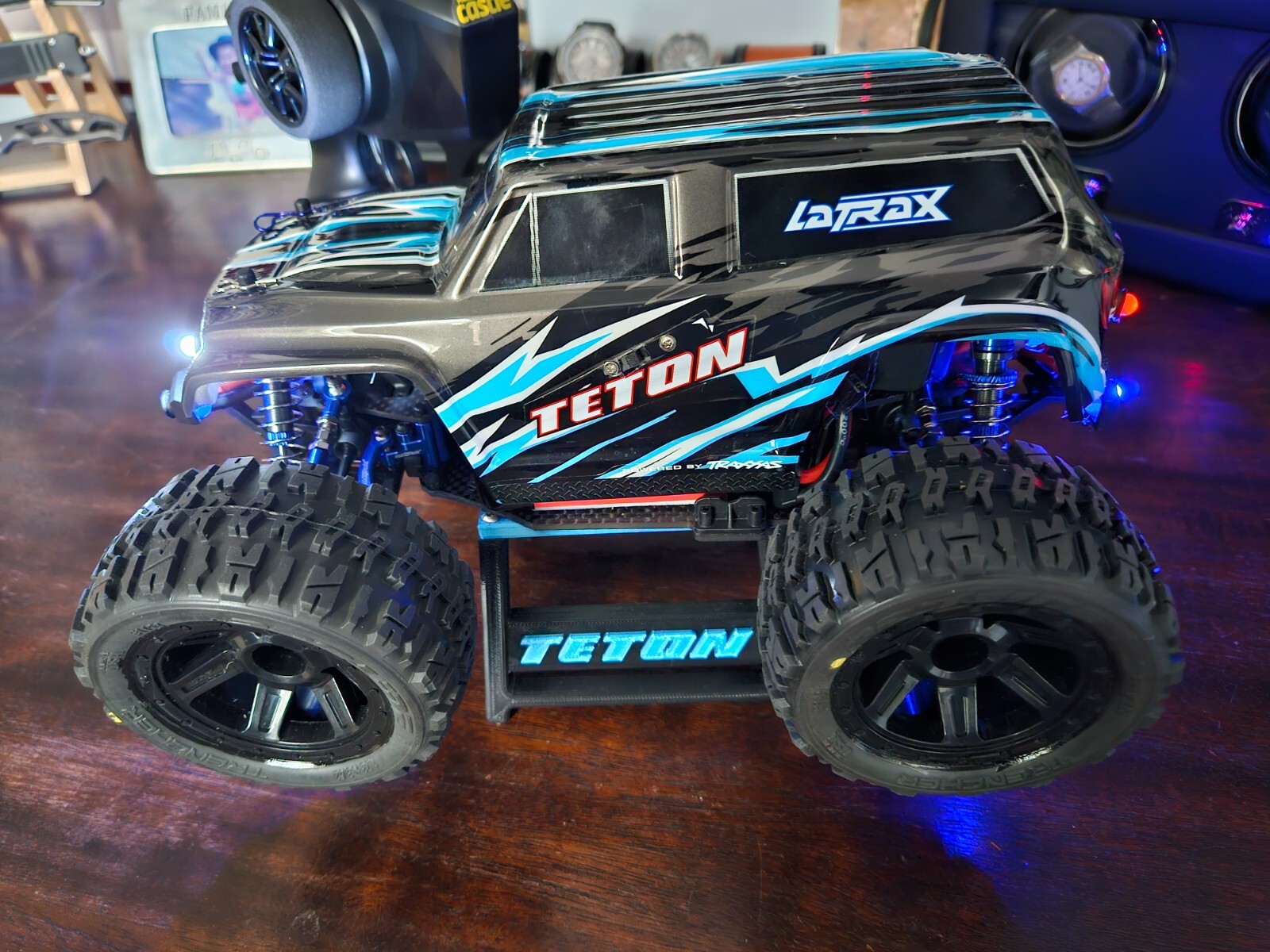 Traxxas La Trax Teton Fullly UPGRADED CARBON FIBER MUST SEE!!!