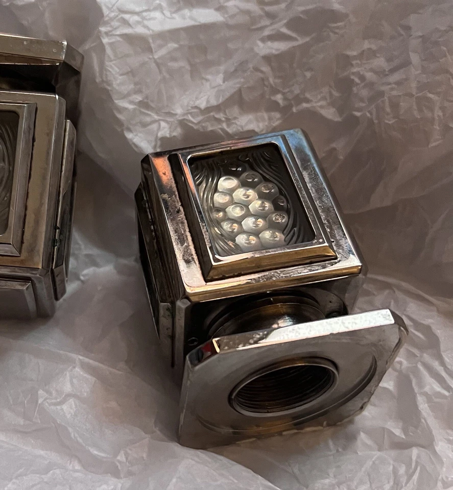 Lalique THG Paris  Metropolis Glass & Polished Nickel Handles & Trim, France. - Image 3 of 4