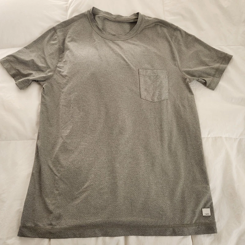 vuori tradewind performance athletic pocket t shirt shirt