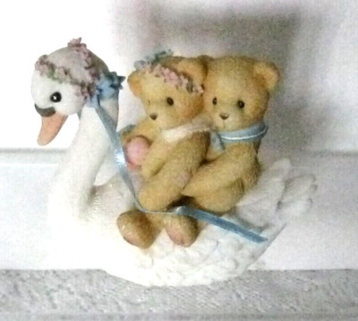 Enesco Cherished Teddies Swan Ride Matt & Vicki ''Love Is The Best Thing'' 476781