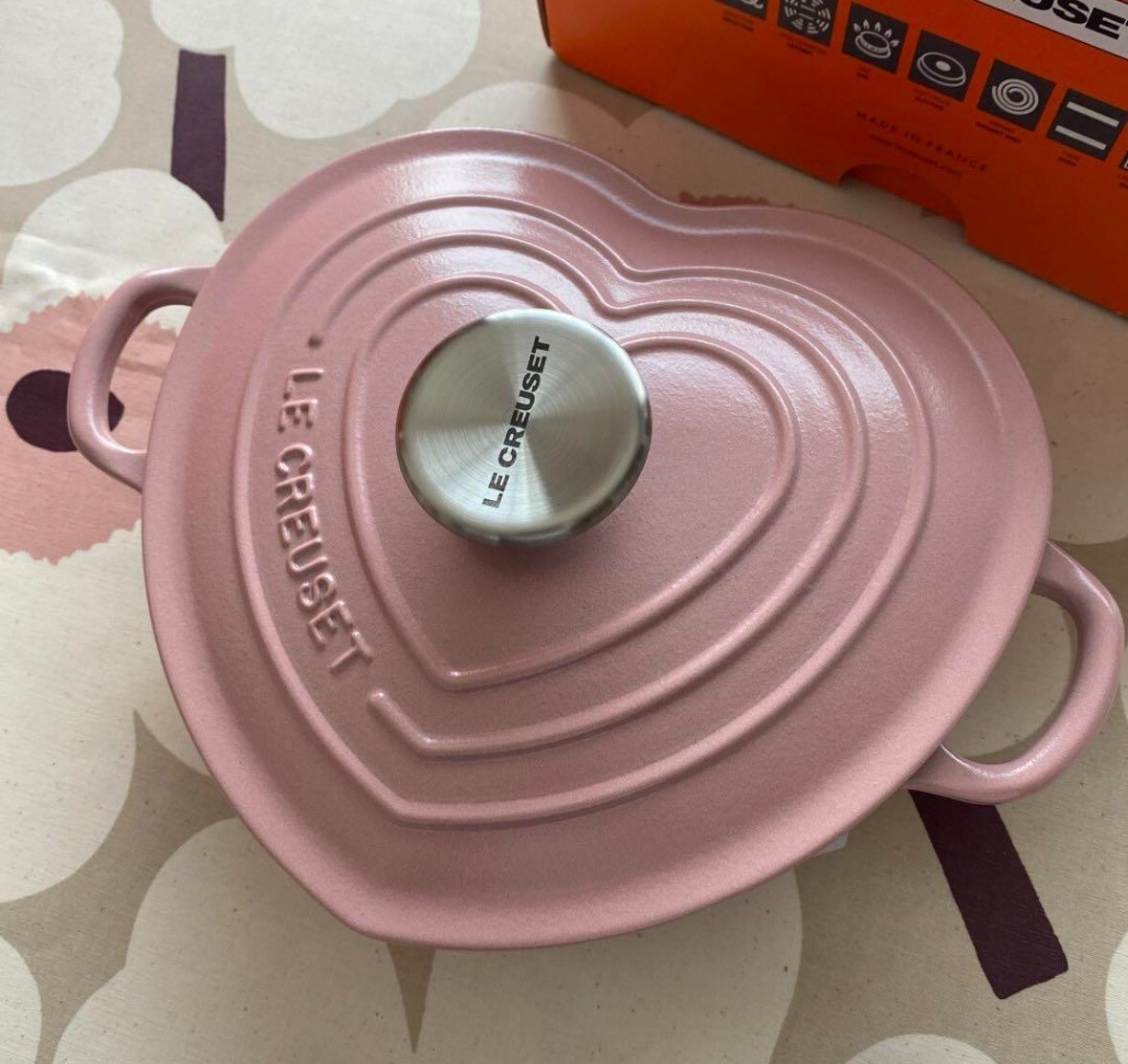 Le Creuset Cocotte Damour chiffon pink 20cm 1.9L Heart Shaped Pot
