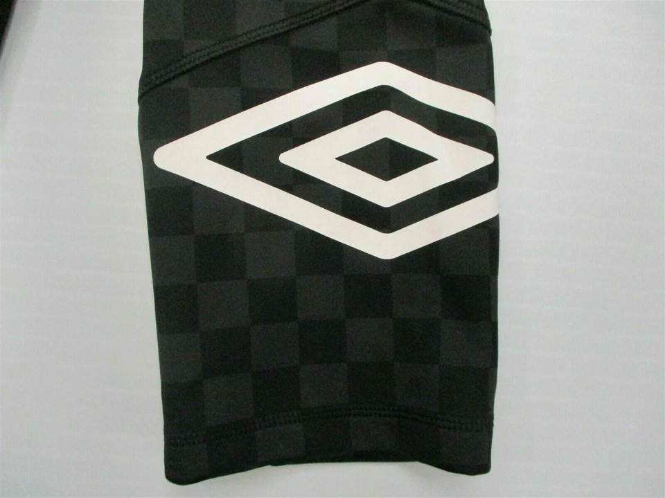 Nuevo UMBRO Jóvenes Niñas Talla XL Fútbol Negro/Gris Cuadros Leggings Recortados Foto 2 de 4