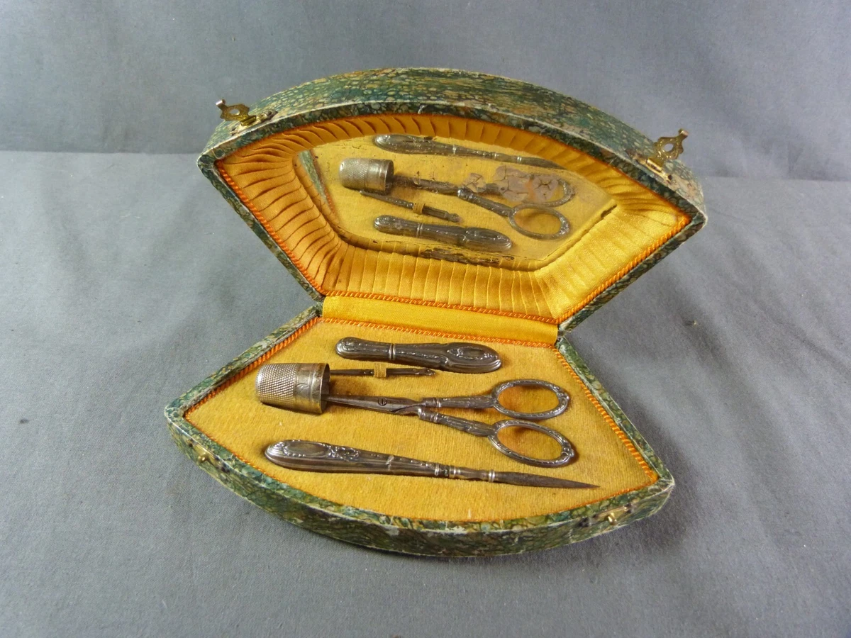 ⭐ Very nice French antique SILVER sewing kit, late 19th century ⭐