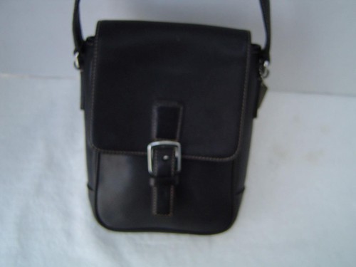 AUTHENTIC COACH VINTAGE BLACK LEATHER CAMERA SHOULDER BAG #7775 VGC - Image 1