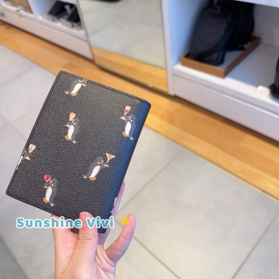 NWT Coach Passport Card Case In Signature Canvas With Penguin Print ccp94 - Image 3 of 4