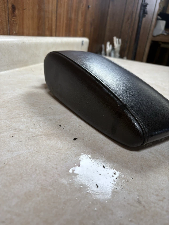 Chevrolet Chevy Cruze 2017 2018 consola central cuero negro reposabrazos OEM Foto 3 de 4