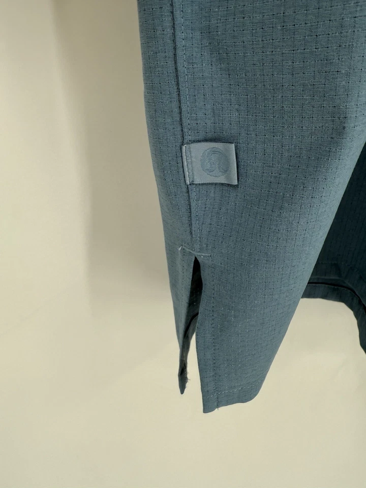 Camisa Lululemon Airing Easy Camp Cuello Hombre Mediana Azul Manga Corta Abotonada Foto 3 de 4