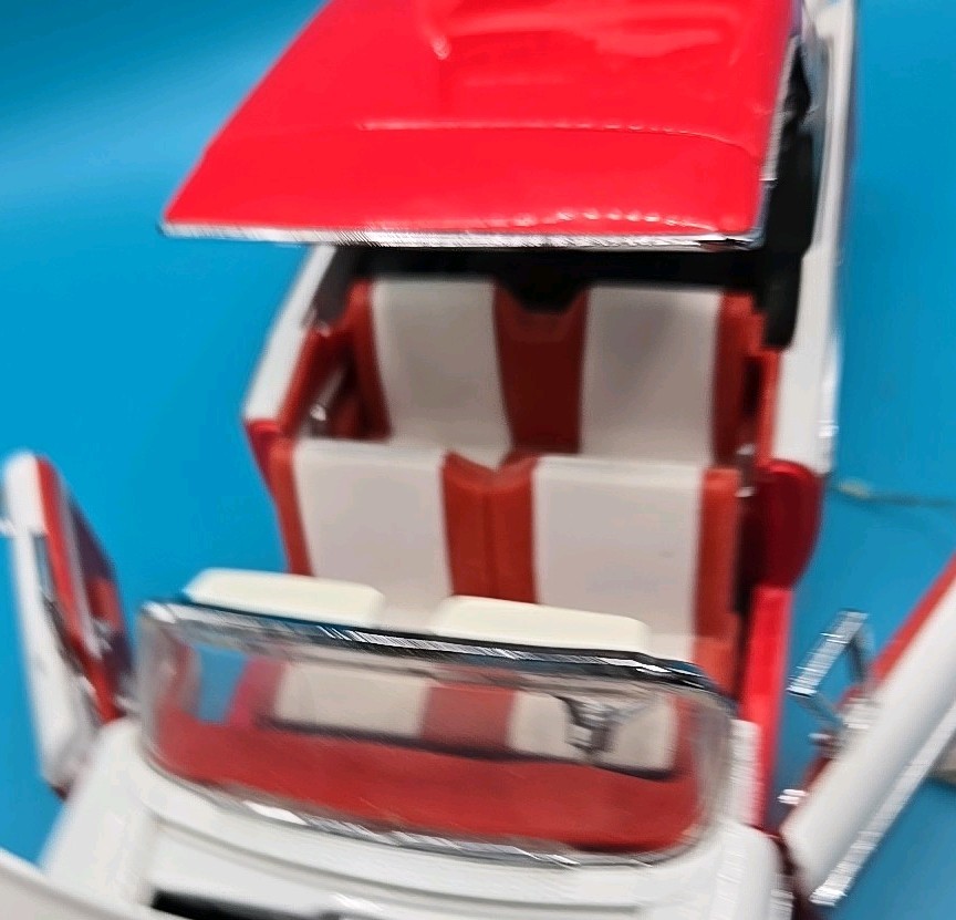 Franklin Mint * 1957 Ford Fairlane Skyliner Convertible * Red