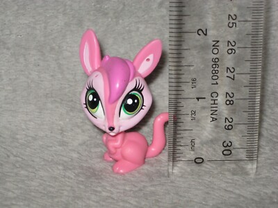 pinkdog様 Hasbro Littlest Pet Shop LPS - #3656 Lola Hopalong Pink Kangaroo