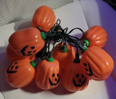 VTG 1989 Hallmark Cards Inc. Pumpkin String Lights 10 Total Halloween Blow Mold