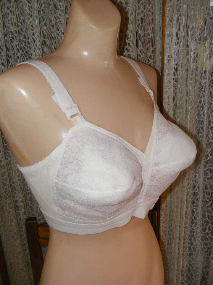 SUJETADOR 34D AÑOS 80 BESTFORM P6064 ETERNA JUVENTUD ENCAJE TAZA DEADSTOCK LENCERÍA VINTAGE Foto 3 de 4