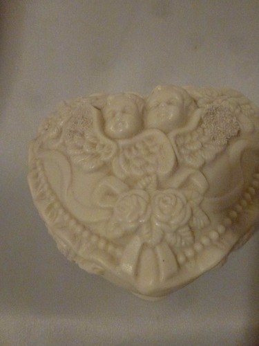 Porzellan Herz Box mit Engeln Cherubs Schmuck Schmuck Andenken Box 5 cm - Bild 2 von 12