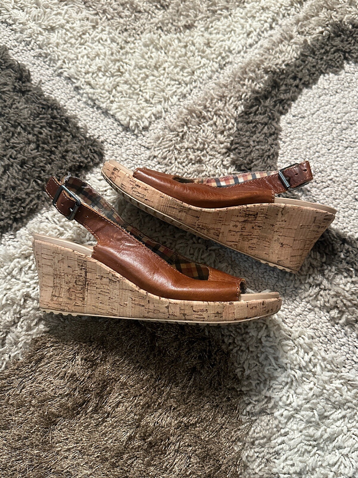 Crocs A-Leigh Brick Brown Leather Cork Wedge Slingback Sandals Size 8