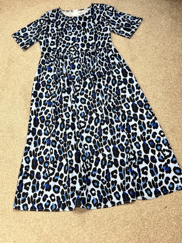 New Blue Black Animal Leopard Print Fit & Flare Short Sleeve Midi Dress L 14 - Picture 9 of 9