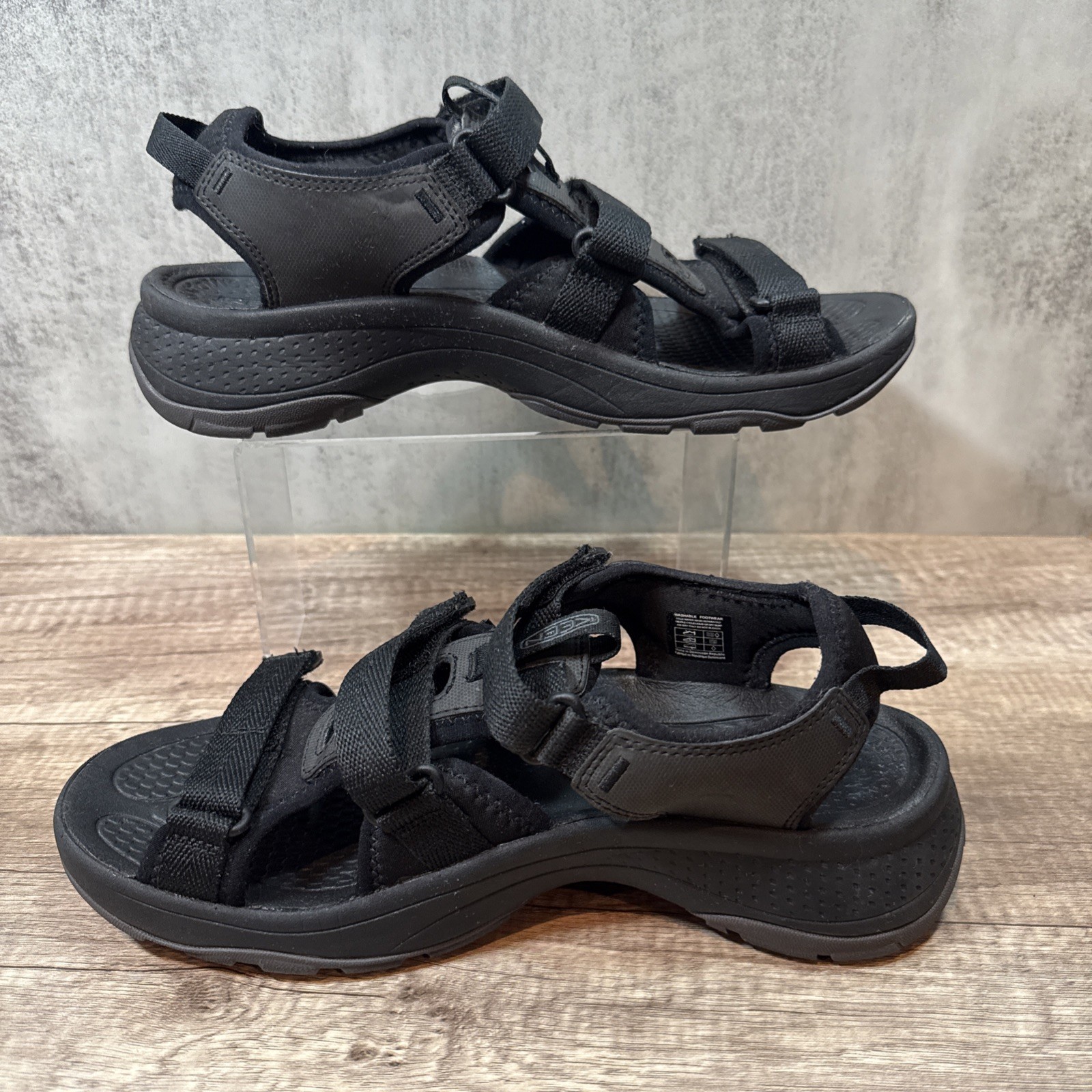 KEEN sandalo donna Astoria West punta aperta scarpa acqua nero su nero taglia 10 US