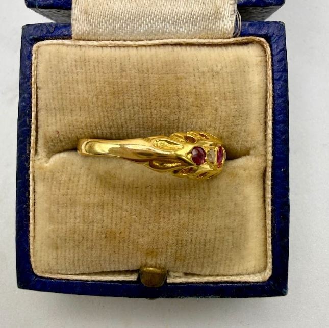 Solid 18k Yellow Gold Diamond Ruby Pierced Boat R… - image 3