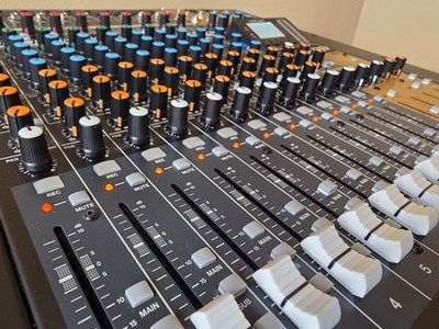 Tascam Model 16 16Channe Analog Mixer, Recorder  & USB Interface w/ rack ears!