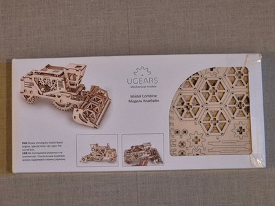 Ugears - Holz Modellbau ''Combine''3D Holz, Neu, Originalverpackung beschädigt.