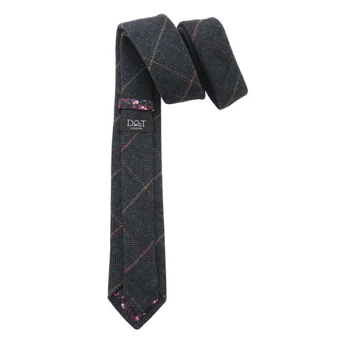 Ensemble homme tweed à carreaux à chevrons style moderne cravate fine et poche carrée par DQT - Photo 11/25