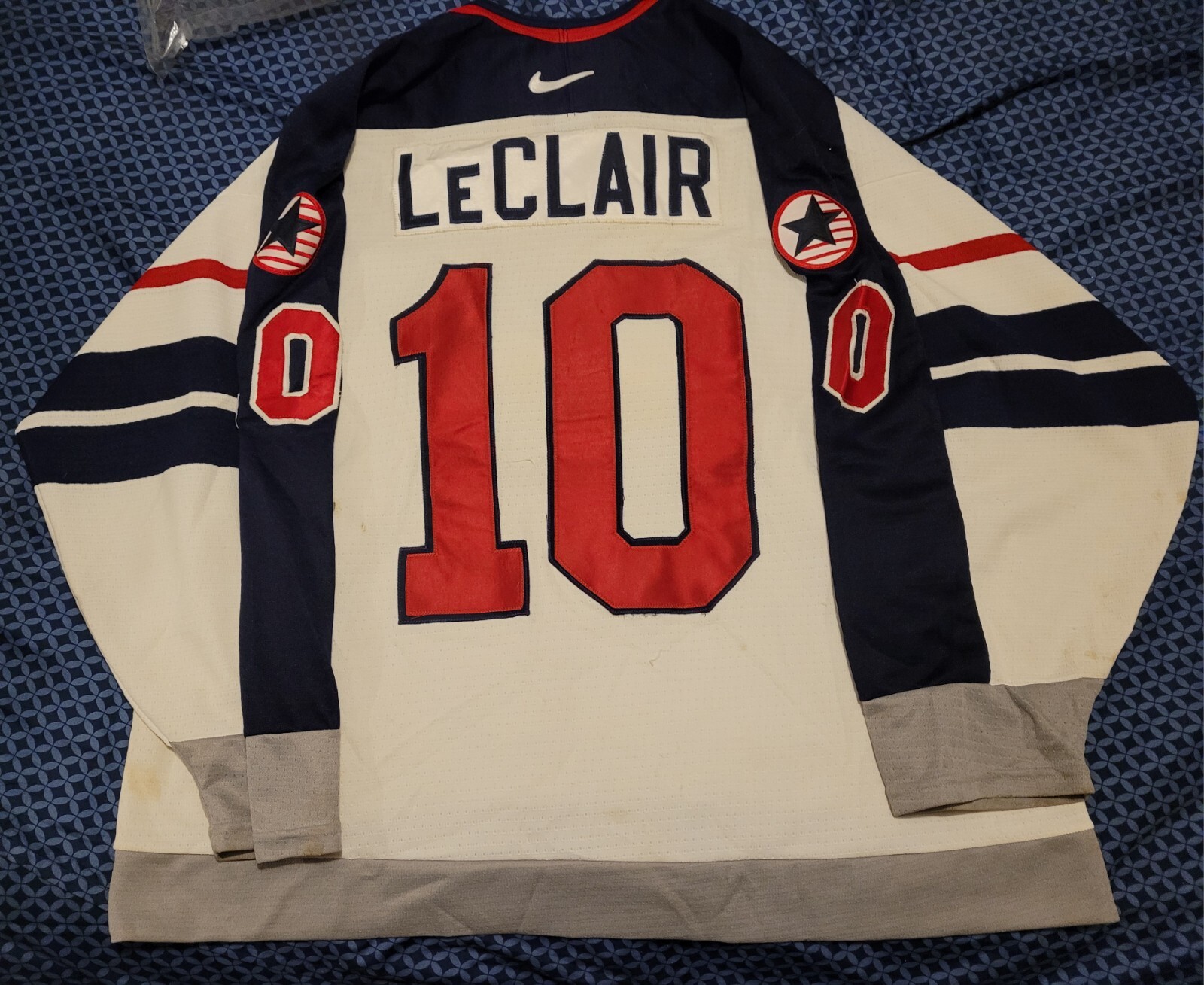 Picture 1 of 3