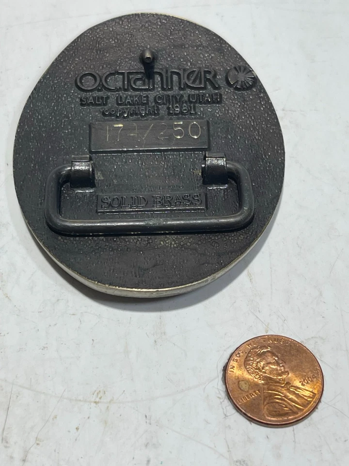 Triten 40 Aniversario O.C. Hebilla de cinturón curtidor Foto 2 de 2