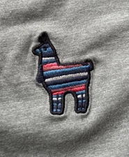 TenTree 10 Tree Women’s Peru Alpaca Llama T Shirt Green Embroidered EUC -S