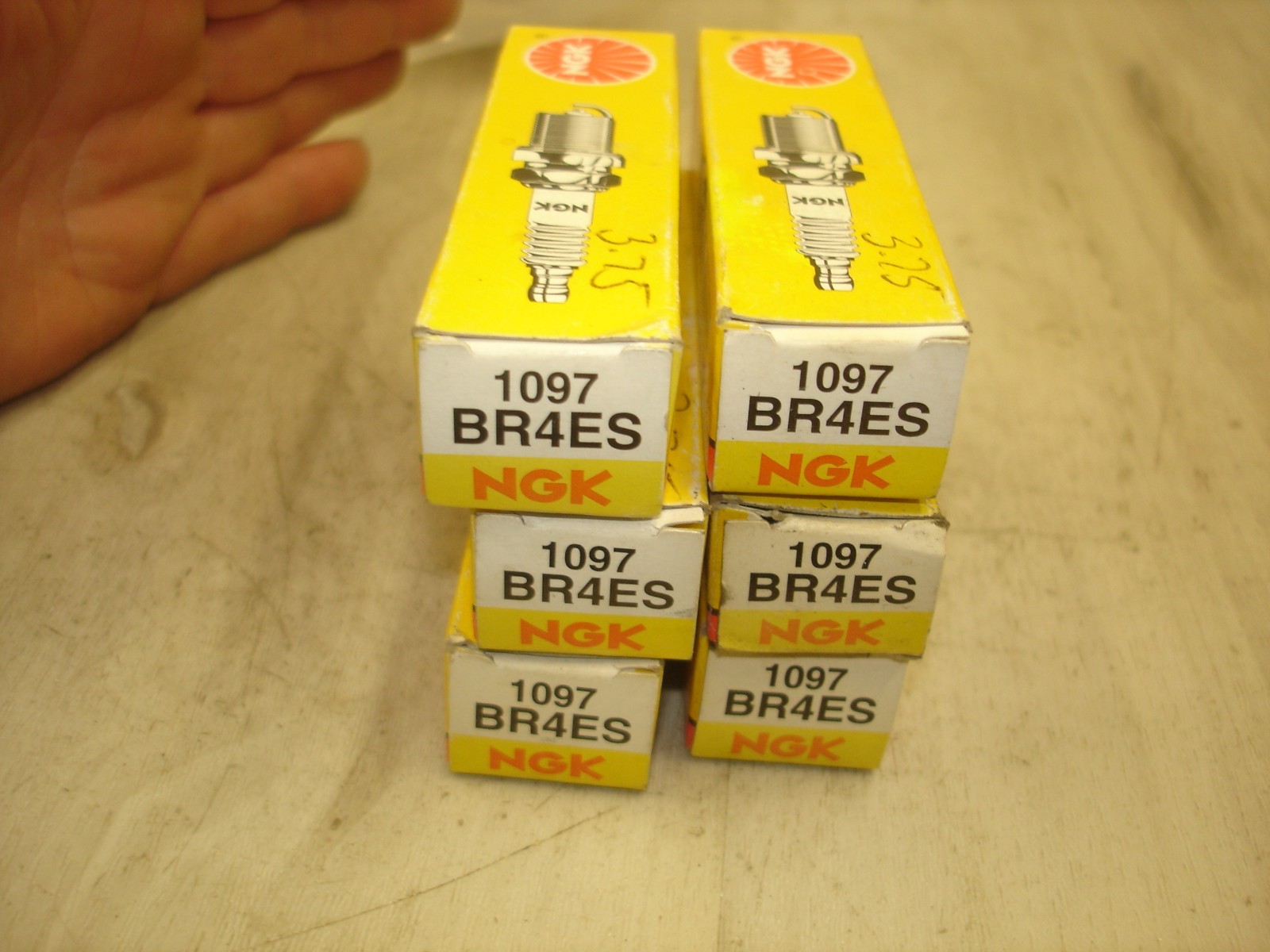 Ngk 1097 Standard Spark Plug - BR4ES QTY 6