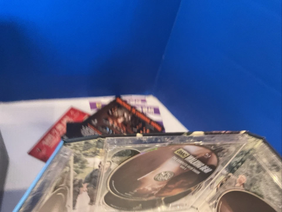 Walking Dead Season 5 Limited Edition( Sealed Asphalt Walker Case) BluRay Set - Image 3 of 4