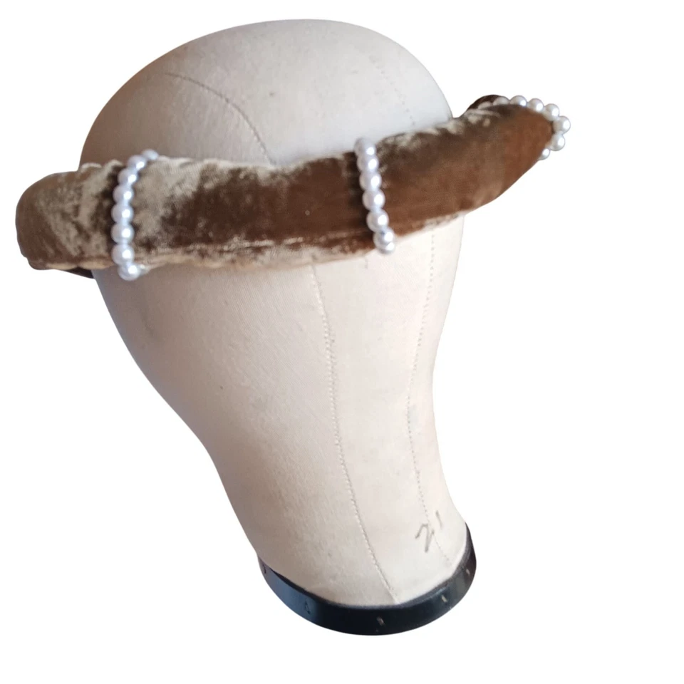 Mujer Campesino Medieval Ren Feria Terciopelo Perla Diadema Con Cola de Encaje Disfraz Foto 3 de 4