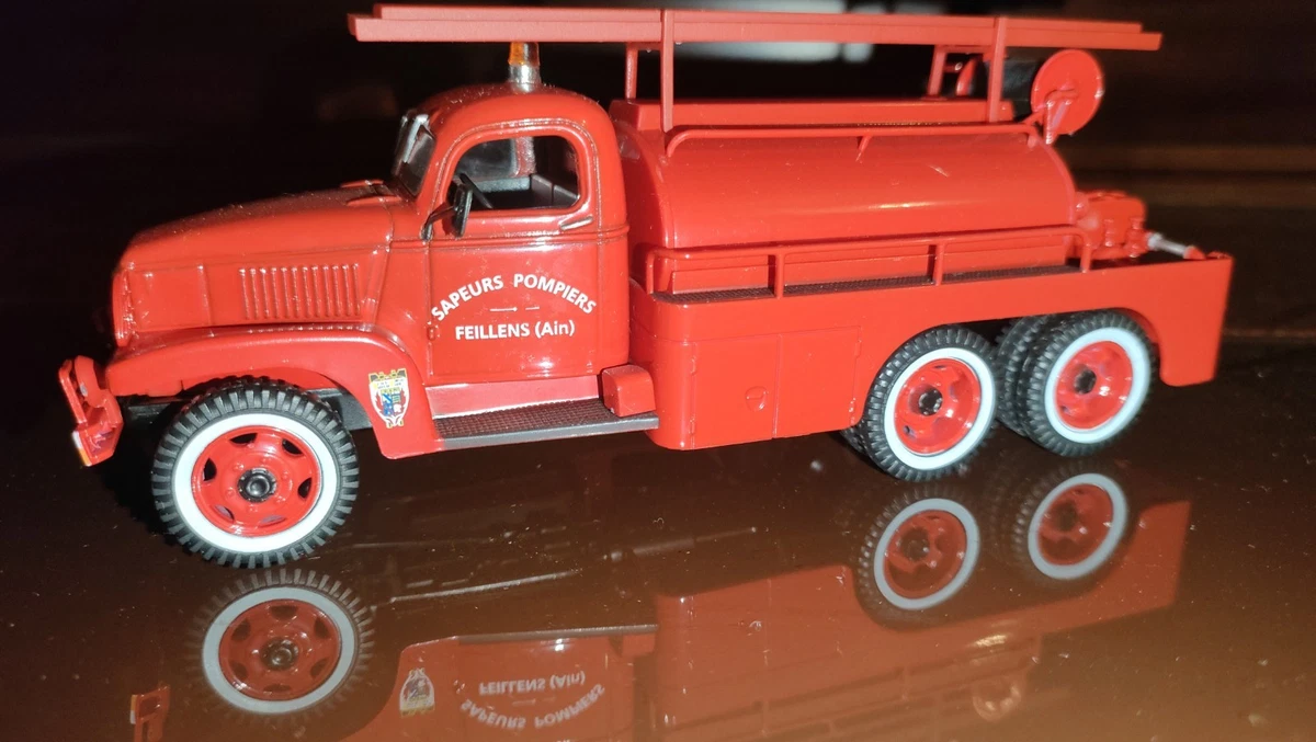 Camion Dei Pompieri OPO 10 1:43 Saviem TP3 Con Gommone Zodiac - Modellino Da Collezione PB082
