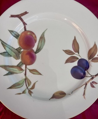 2 Royal Worcester Fruit Dinner Plates 11.5'' Peaches & Plums Bone China England